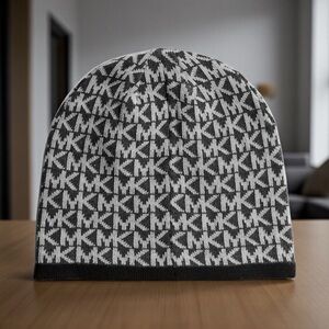 Michael Kors, Logo Knit Beanie, Black & Grey